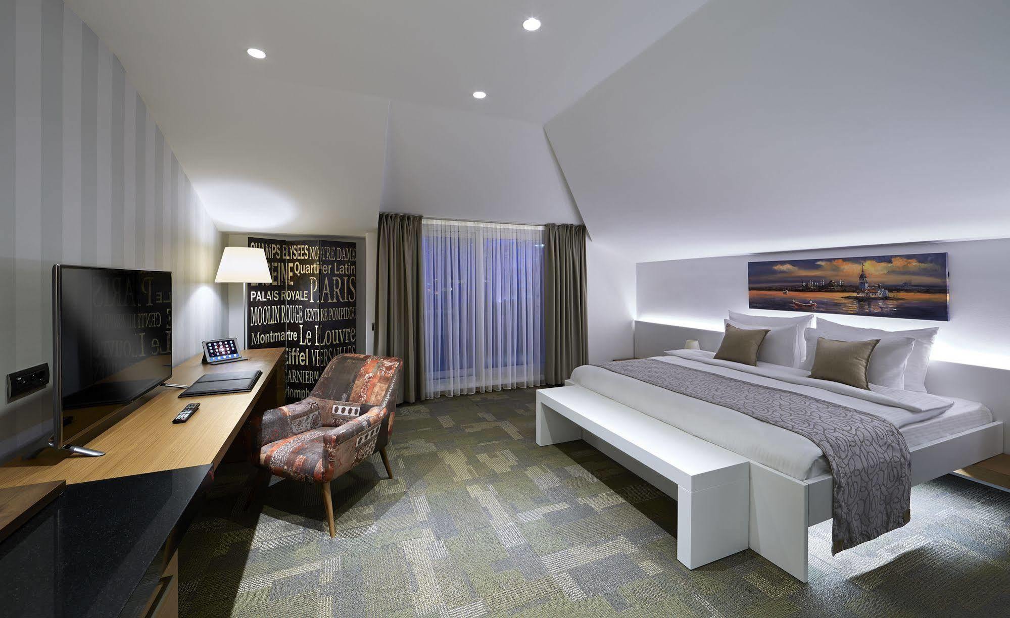 Milport Hotel Levent Istanbul Exterior photo