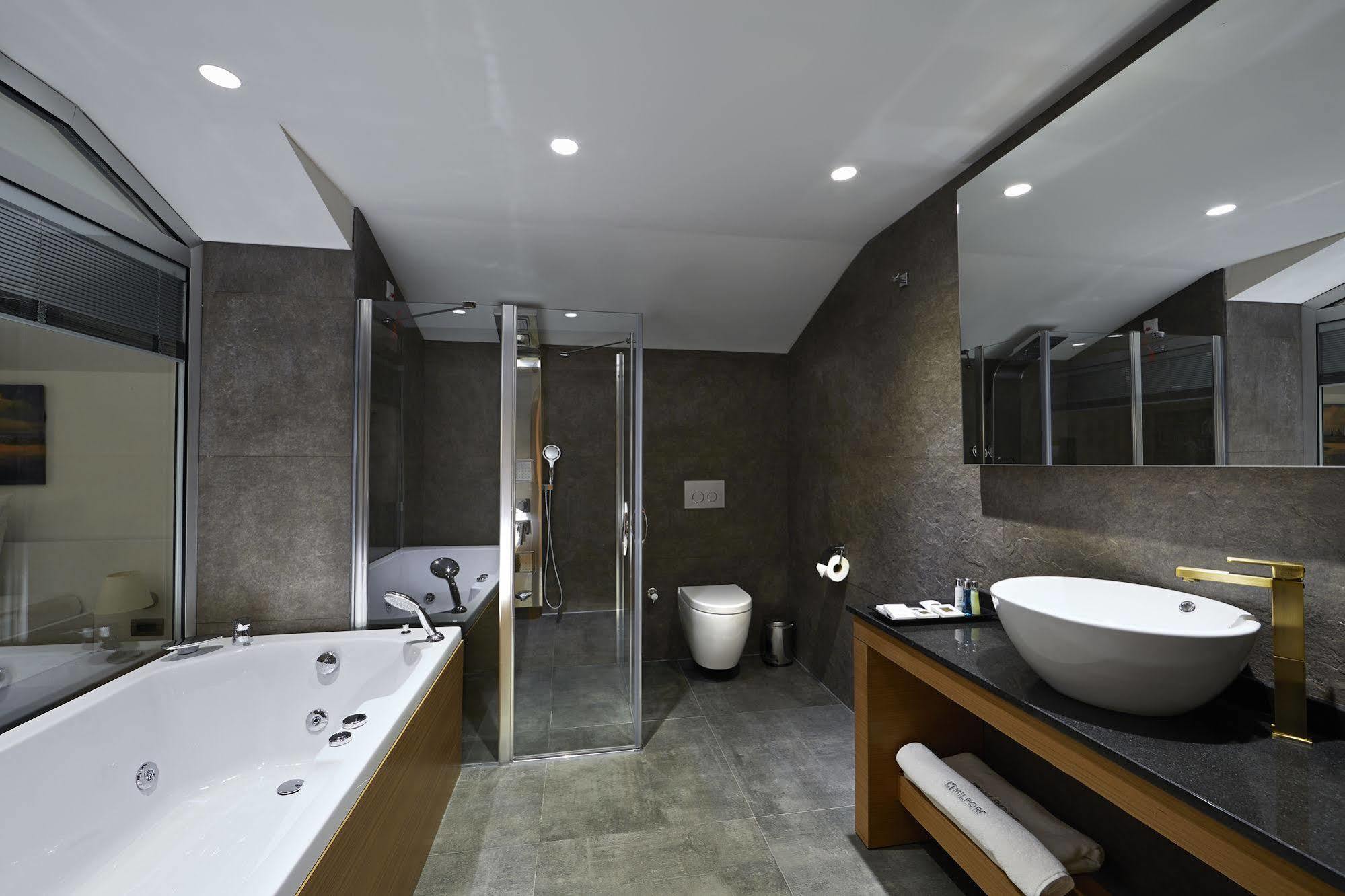 Milport Hotel Levent Istanbul Exterior photo